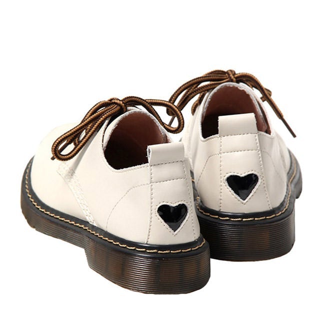 Vintage Creamy White Black Heel Heart Design Boots