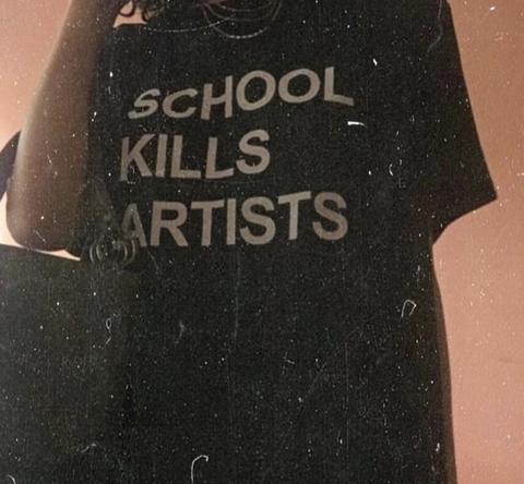 School Kills Artists T-Shirt in Black